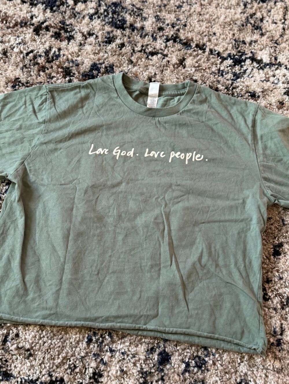 Lane Seven Love God Love People Sage Tee Shirt M